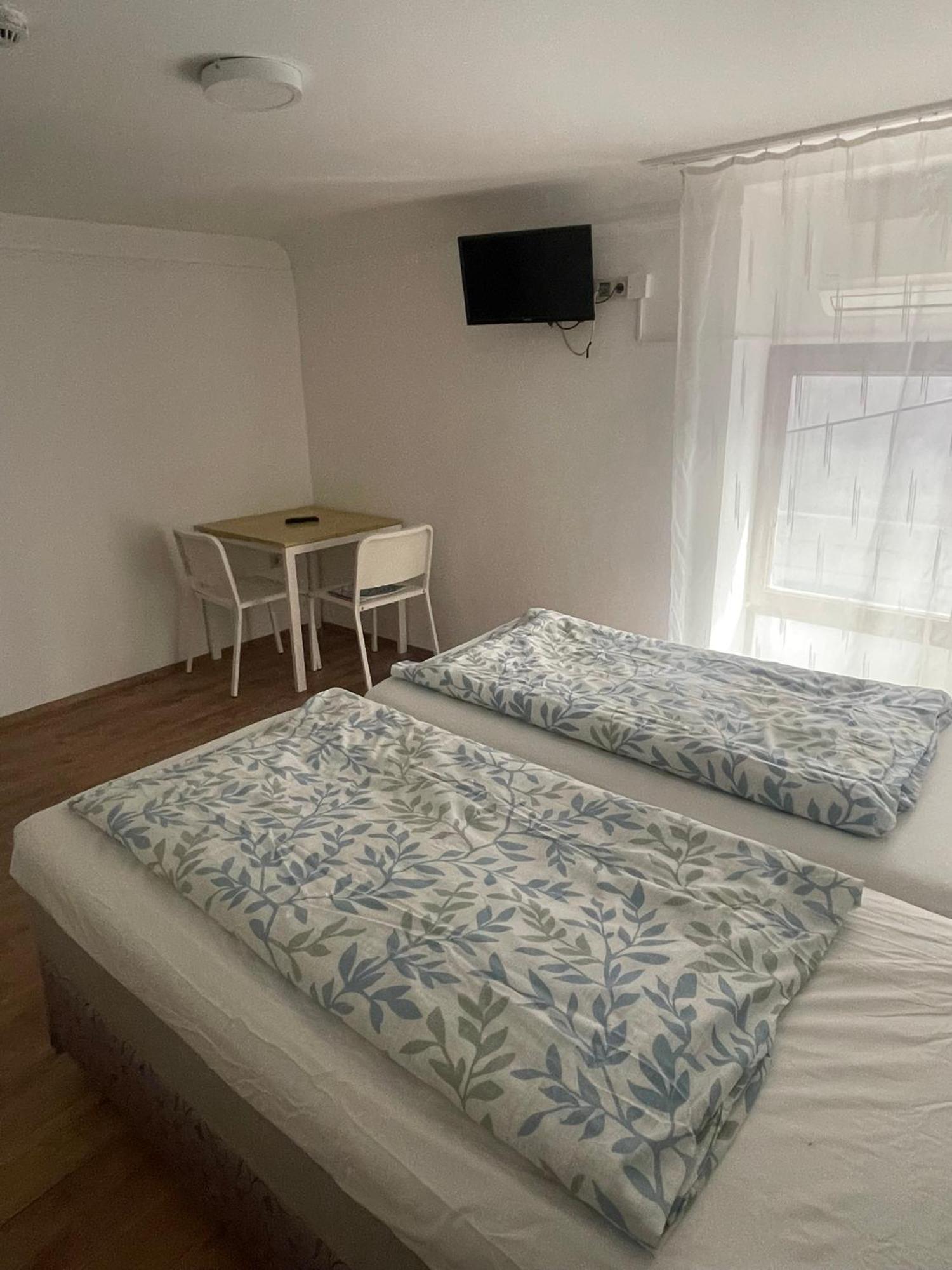 Center Hostel And Guest House Budapest Exterior photo